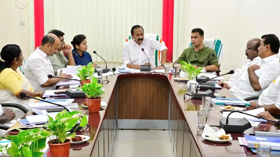 Ensure timely completion of projects undertaken by GIDA: Chief Minister