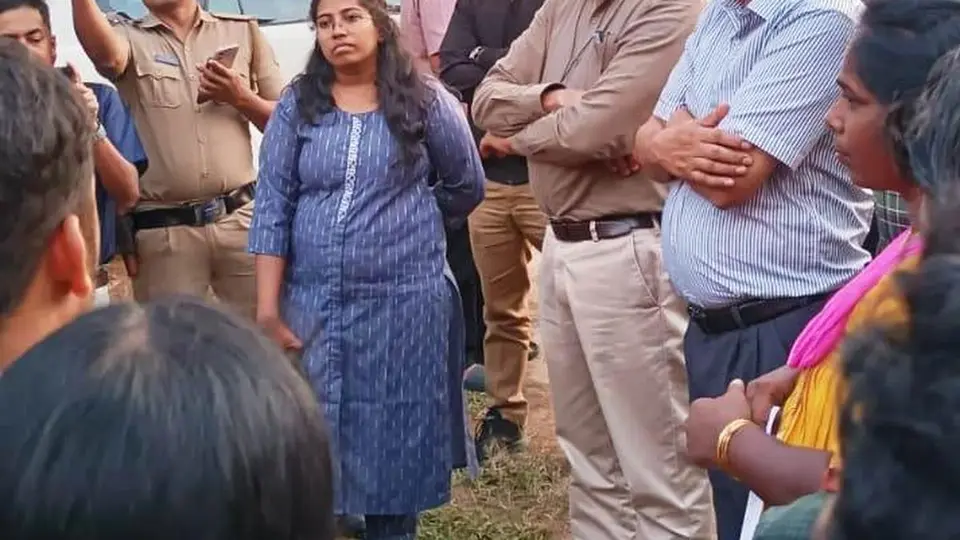 Officials visit encroachment-hit catchment areas of the Anayirankal dam and 301 Colony in Chinnakkanal