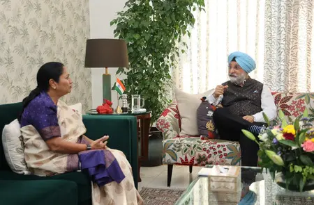 दिल्ली में 8 , 941 करोड़ की जल परियोजनाओं को मिलेगी रफ्तार , सीएम रेखा गुप्ता ने एलजी से की मुलाकात