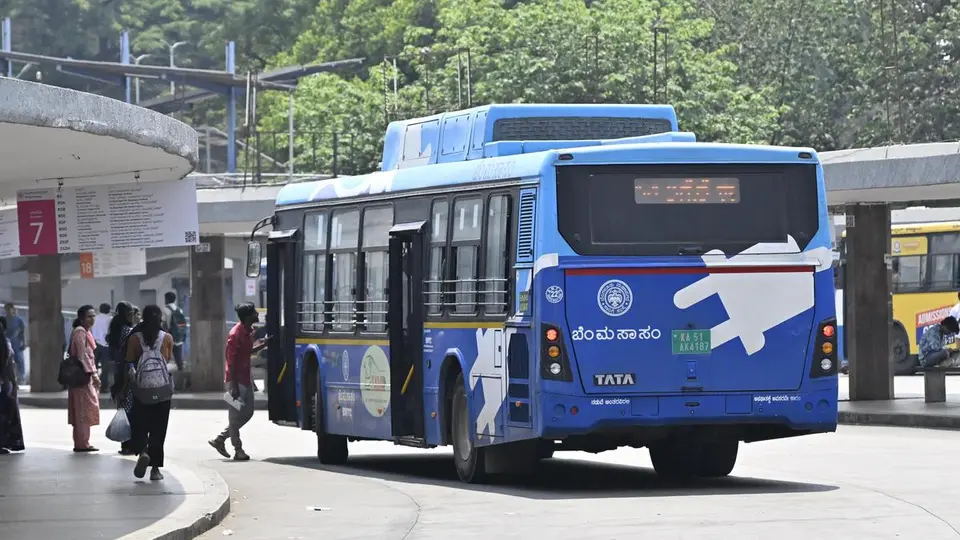Fire breaks out in BMTC bus near St John’s Hospital in Koramangala; passengers escape unhurt
