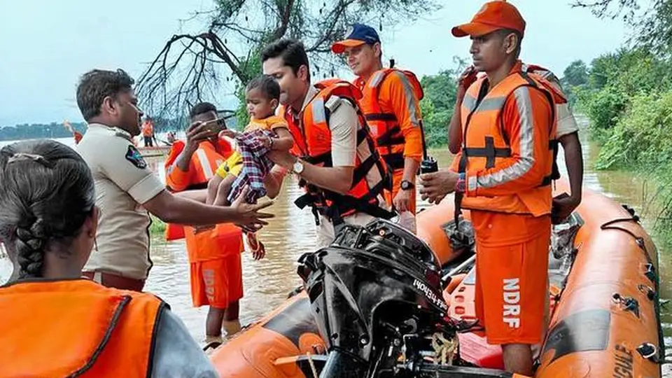 Cyclone ‘Arnab’ LIVE updates | ‘Arnab’ hurtling towards Andhra Pradesh coast
