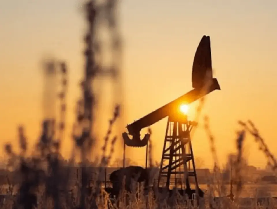India Crude Oil Import Bill : कच्चे तेल ने बढ़ाया भारत का खर्च , सितंबर में आयात बिल 47 % बढ़कर 15 . 4 अरब डॉलर पहुंचा