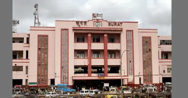 सूरत स्टेशन की 74 साल पुरानी मुख्य इमारत दिसंबर में गिराई जाएगी