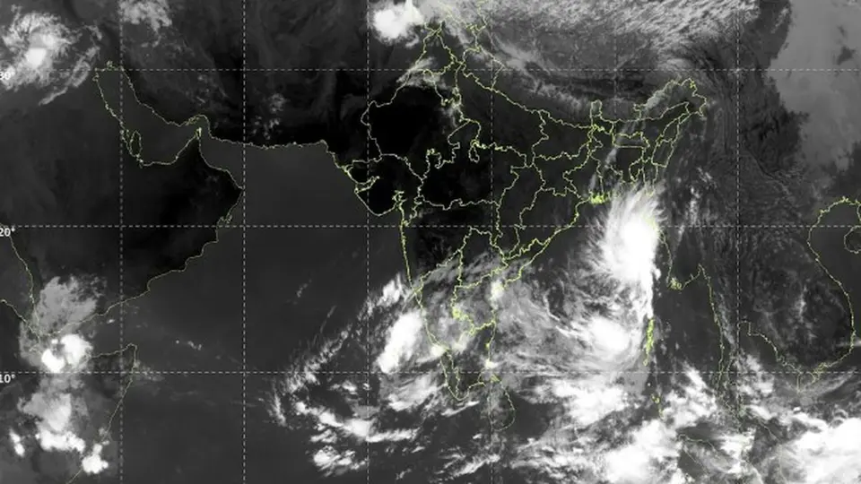 Schools to be closed, response team on alert as Odisha steps up cyclone preparedness