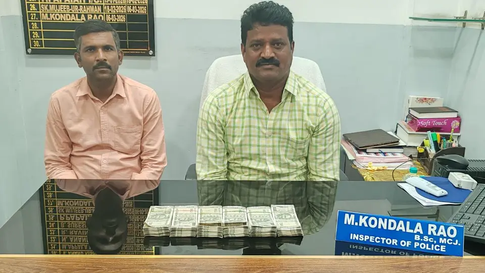 ACB arrests Mirchowk inspector, home guard in ₹3 lakh bribe case