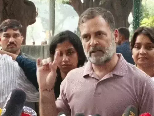 राहुल गांधी ने यूथ प्रदर्शनकारियों से की मुलाकात , पुलिस पर गंभीर आरोप ; छात्रा बोली - प्राइवेट पार्ट पर मारा – Sanjeevni Today