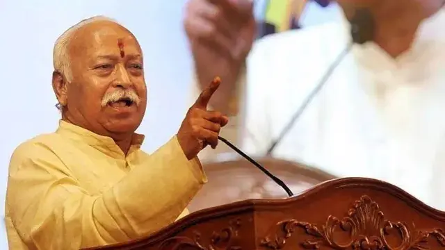 समाज से लेना नहीं , राष्ट्र निर्माण में योगदान ही स्वयंसेवक का ध्येय , छत्तीसगढ़ में बोले मोहन भागवत - a swayamsevak goal is not to take from society but to contribute to nation building says bhagwat