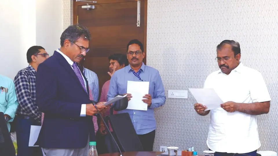 Senior advocate Ancha Pandu Ranga Rao sworn in as APERC member