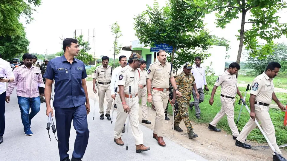 Tensions grip Chittoor, Annamayya districts; police intensify vigil