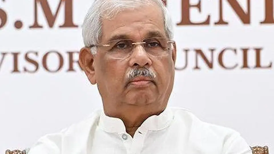 Former Keralam Governor Arlekar recommends President to remove PSC chairperson; Opposition LDF calls move unconstitutional
