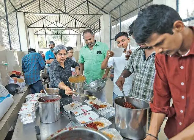 Kerala to seek Centre clarity on junk food rules - News Today