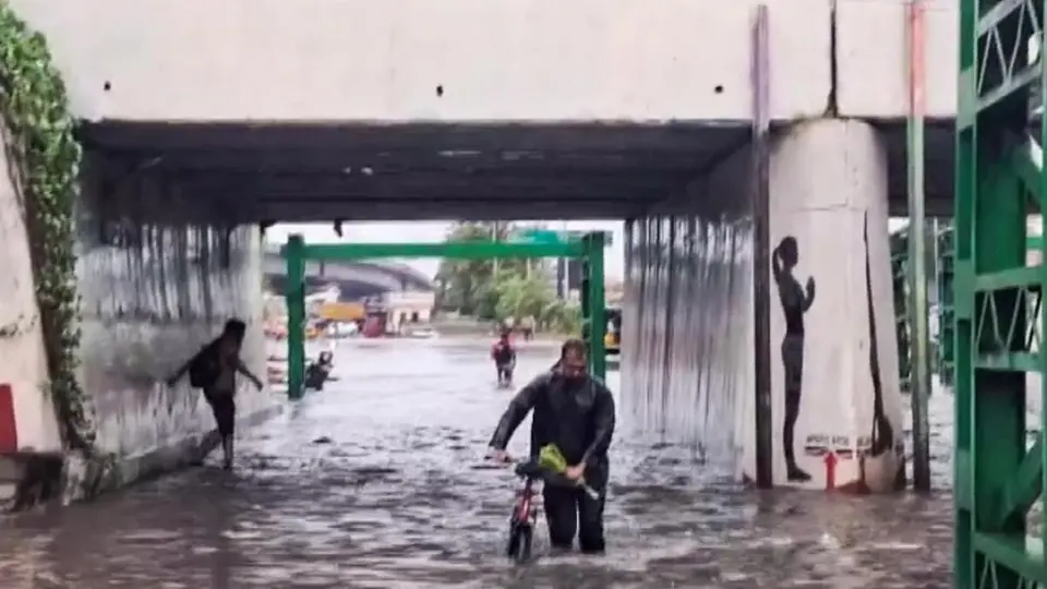 Cyclone Arnab: Railway bridge near Andhra’s Ichchapuram inundated; trains cancelled, diverted