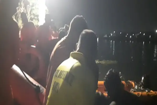 Kota Boat Accident : Bodies of Four Missing Youths Recovered After 18 - Hour Search , Kota News in Hindi