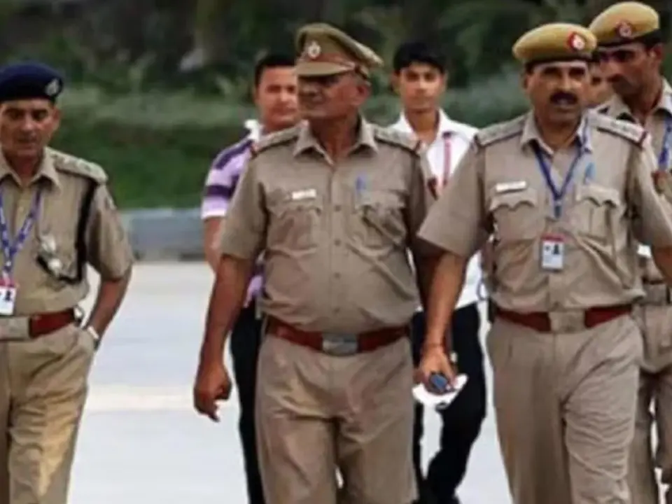Haryana News : पंचकूला में क्राइम ब्रांच और अपराधियों के बीच मुठभेड़ , दो अपराधियों के पांव में लगी गोली , कांस्टेबल घायल