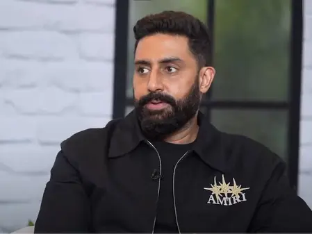 वाट्सऐप पर जया बच्चन सबसे ज्यादा एक्टिव , अमिताभ को मैसेज पढ़ने के लिए भेजना पड़ता है एसएमएस