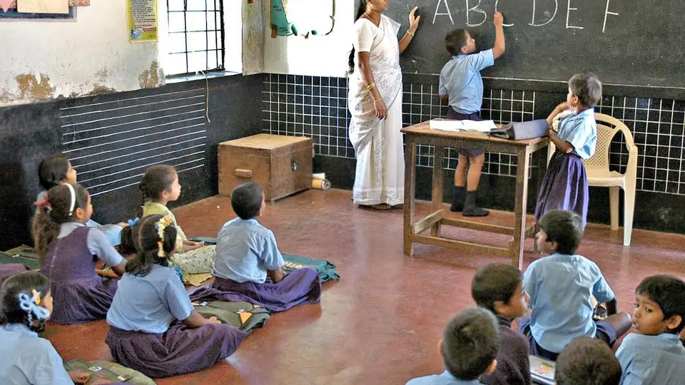 Survey highlights poor quality of English learning in government English-medium schools