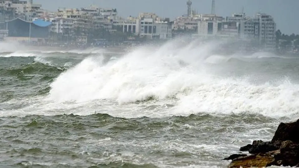 Andhra Pradesh braces for 11th very severe cyclonic storm