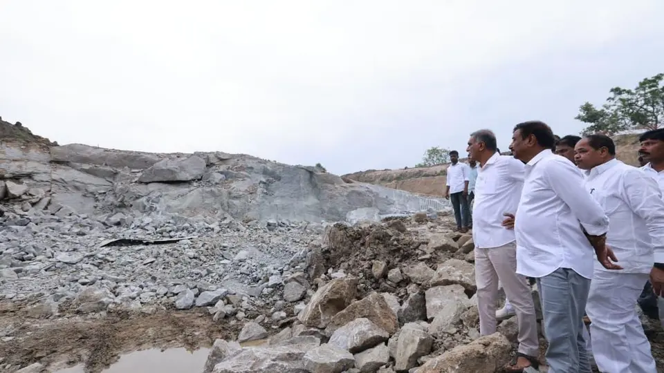 Govt. conspiring to damage Mallannasagar with blasts near bund, alleges Harish Rao