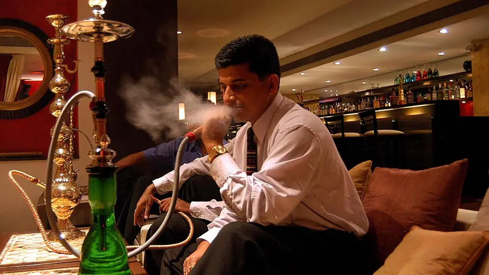 Hookah services offered in some pubs and cafes in Chennai, alleges PIL in Madras High Court