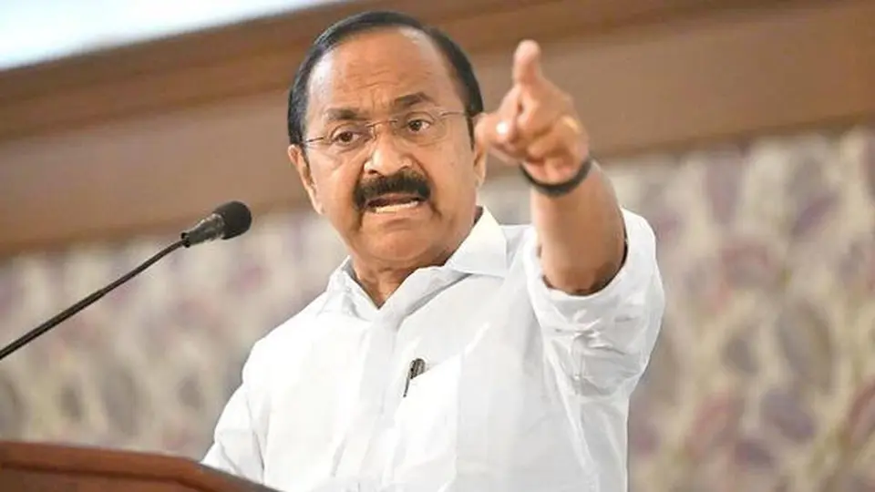 Keralam CM refuses to divulge details of individual who sponsored private flight, defends Ministers’ foreign trips, Shaji’s use of friend’s car