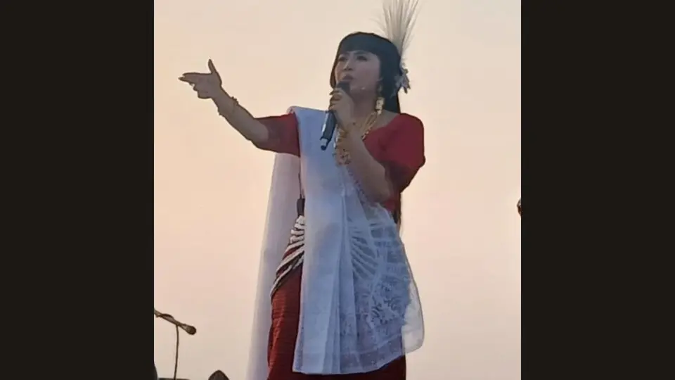 Music is my weapon : Manipuri pena artiste sings of pain , hope