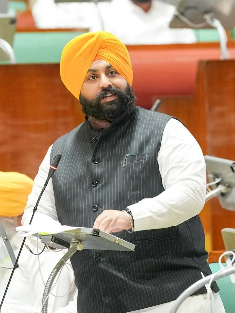 Kairon Market parking to be completed by Dec 15 , says minister Bains