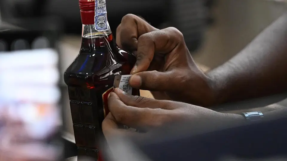 Liquor worth ₹6,600 stolen from Bevco outlet in Keralam