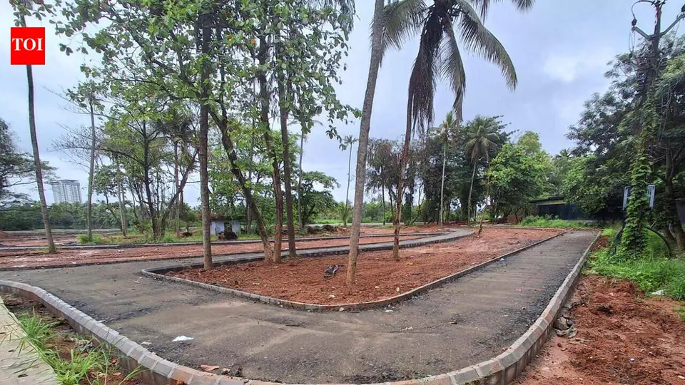 Vyttila Mobility Hub Nature Park set for Jan 2027 opening | Kochi News