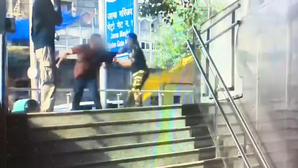 CISF jawan nabs ‘suspicious’ man in escalator-stairs chase at Delhi Metro station