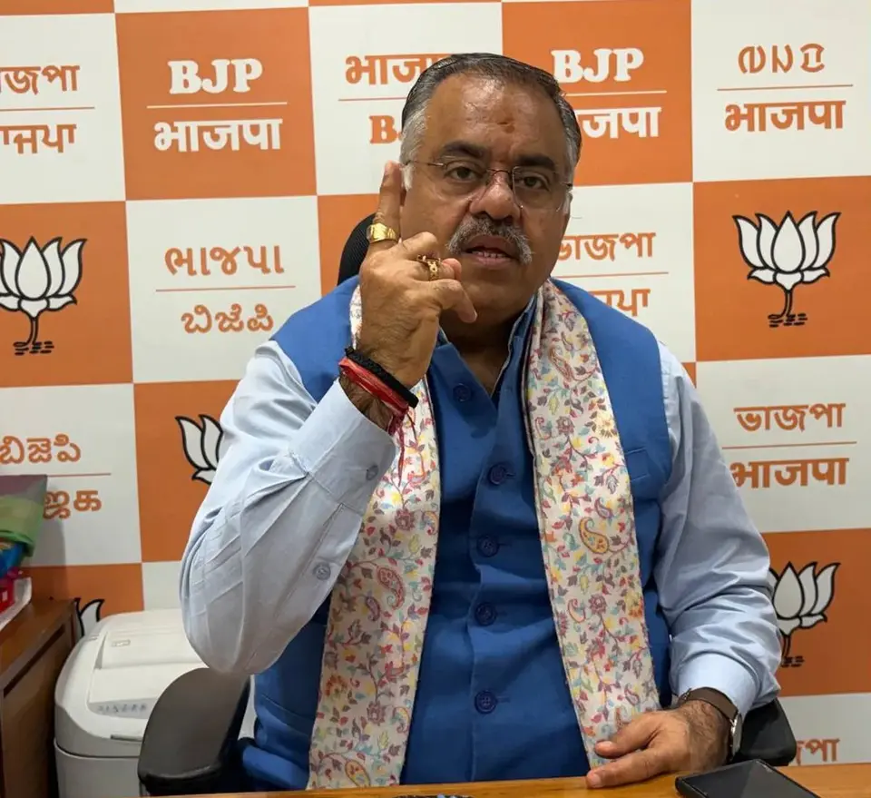 जेन - जी मोदी के साथ , कुछ लोग विदेशी एजेंसियों के इशारे पर लोकतंत्र पर कर रहे प्रहार | Gen Z Is With Modi Some Are Attacking Democracy At The Behest Of Foreign Agencies