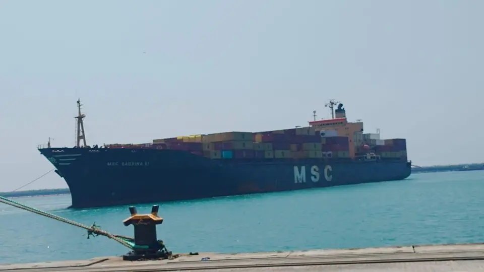 First import container arrives at Vizhinjam