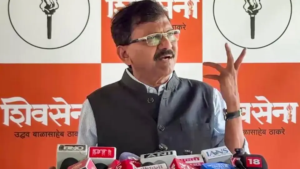Supreme Court summons Sanjay Raut in person, Nikhil Wagle virtually in contempt case on November 17